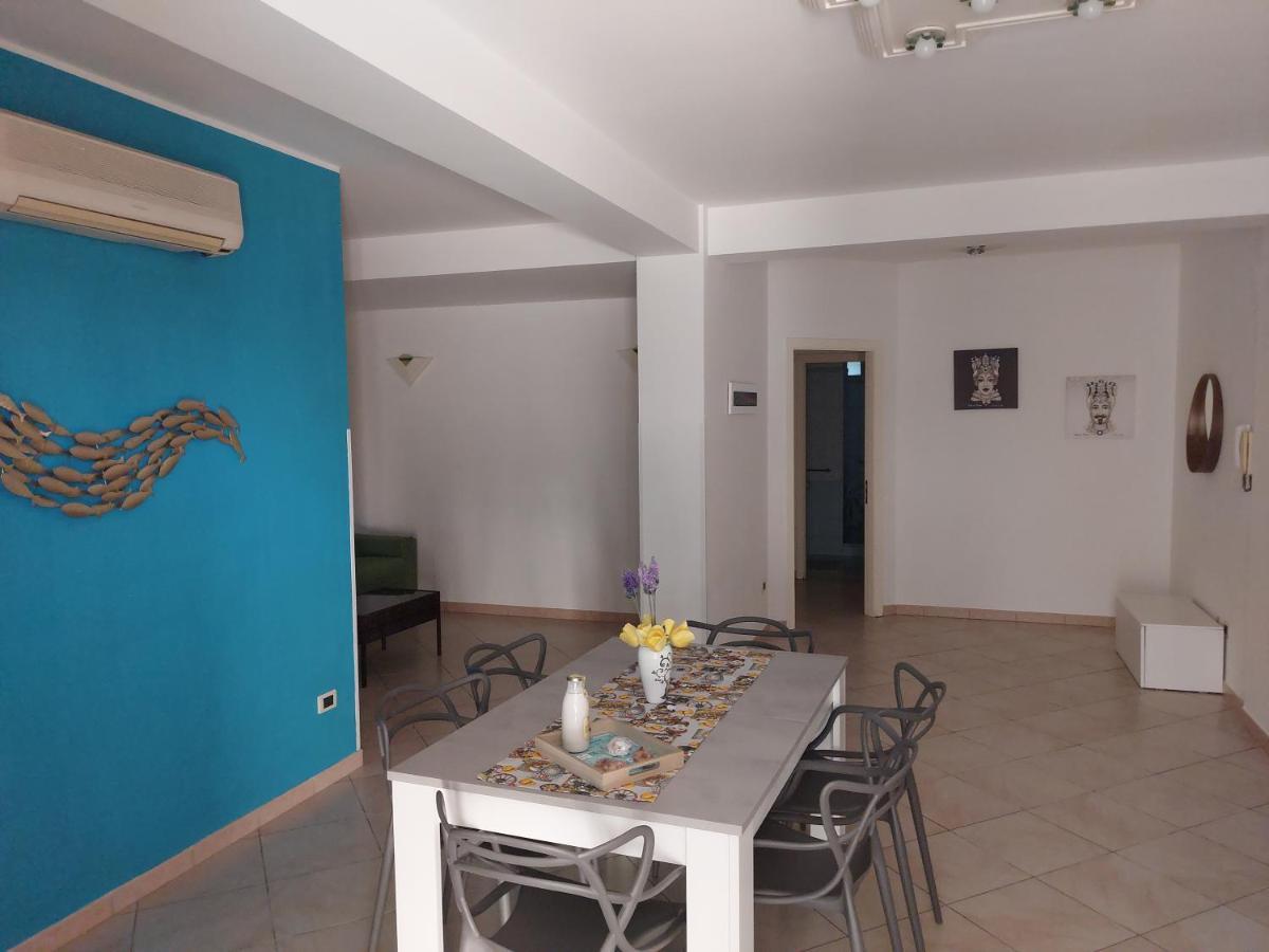 Villa Costanza Casa Vacanze Avola Buitenkant foto